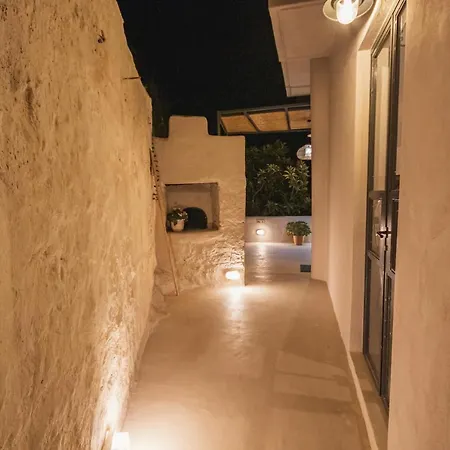 게스트하우스 Pyli 4*