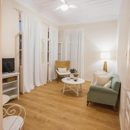 Pyli בית הארחה