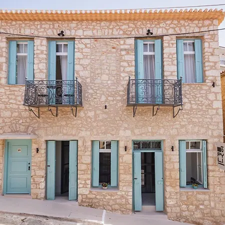 Pyli בית הארחה